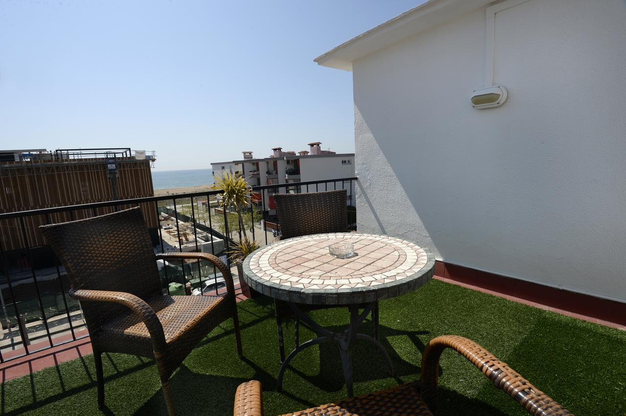 Hotel Beach Playa Castelldefels Exterior photo