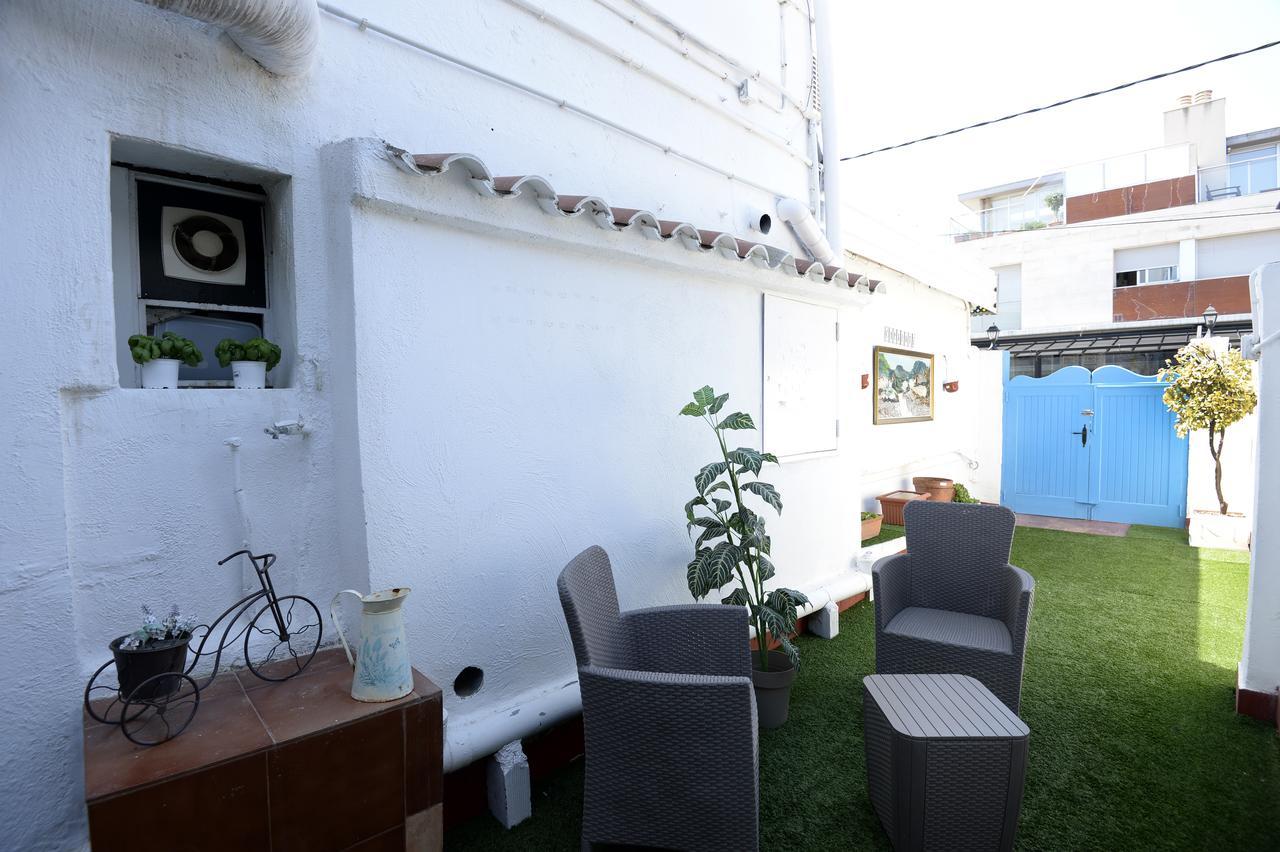 Hotel Beach Playa Castelldefels Exterior photo